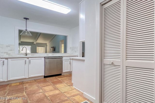 3426 SEA MARSH Road, Fernandina Beach, FL 32034