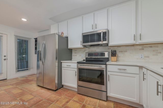 3426 SEA MARSH Road, Fernandina Beach, FL 32034