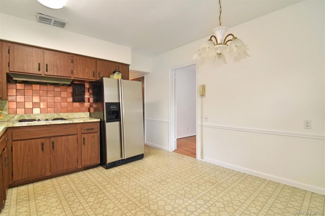 34 Deshon Avenue, Bronxville, NY 10708