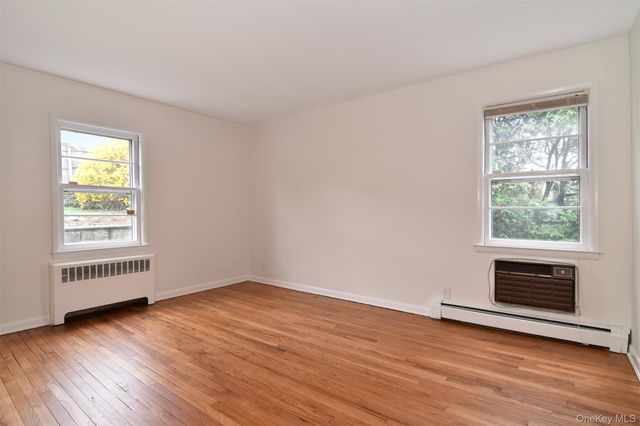 34 Deshon Avenue, Bronxville, NY 10708