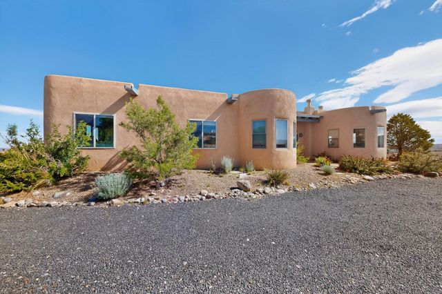 95 Overlook Drive, Placitas, NM 87043