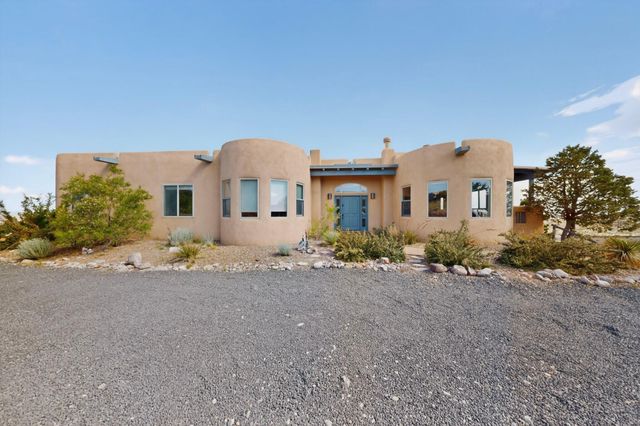 95 Overlook Drive, Placitas, NM 87043