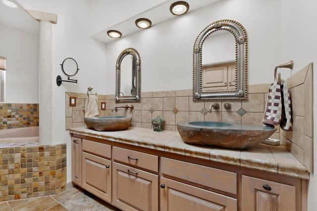 95 Overlook Drive, Placitas, NM 87043