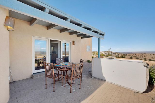 95 Overlook Drive, Placitas, NM 87043