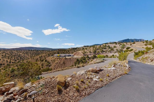 95 Overlook Drive, Placitas, NM 87043