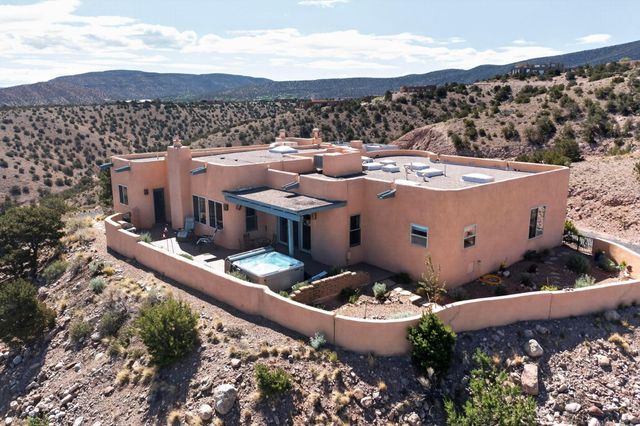 95 Overlook Drive, Placitas, NM 87043