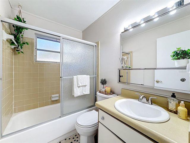 220 E LAWSON DRIVE, Auburndale, FL 33823