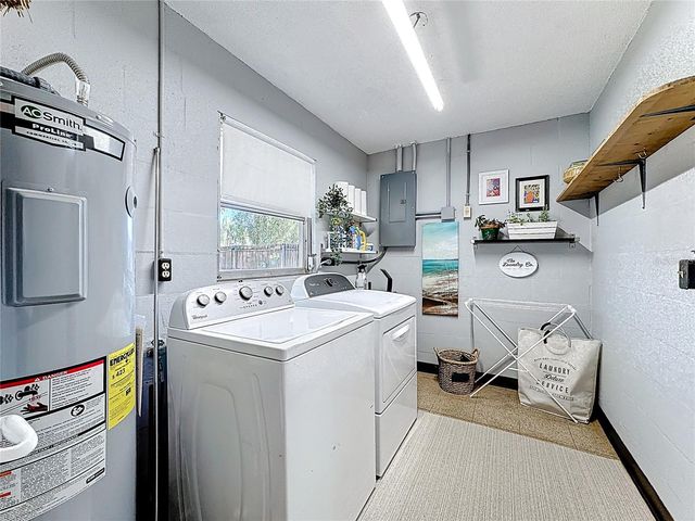 220 E LAWSON DRIVE, Auburndale, FL 33823