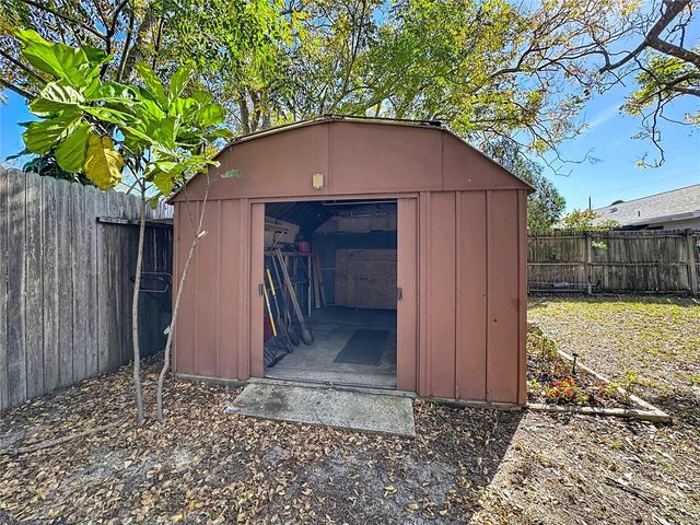 220 E LAWSON DRIVE, Auburndale, FL 33823