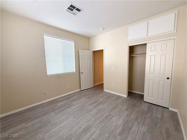 9289 Mandeville Bay Avenue, Las Vegas, NV 89148