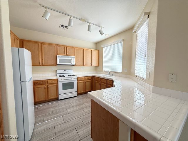 9289 Mandeville Bay Avenue, Las Vegas, NV 89148