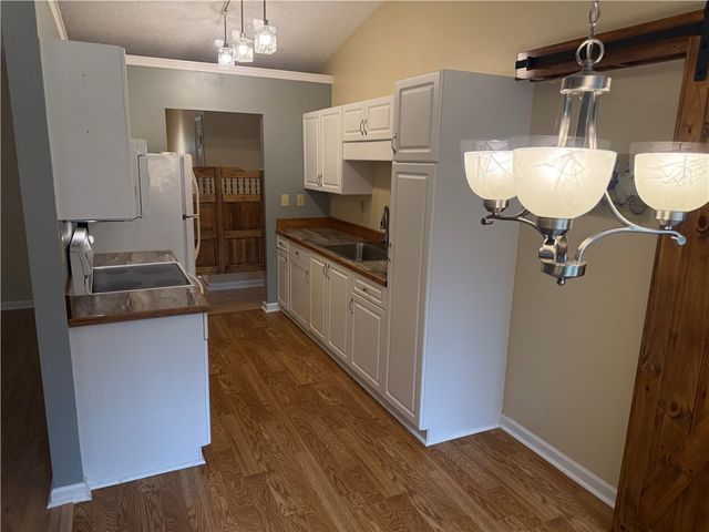 325 S Sandy Brook Way, Simpsonville, SC 29680