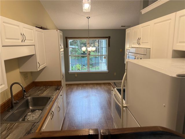 325 S Sandy Brook Way, Simpsonville, SC 29680