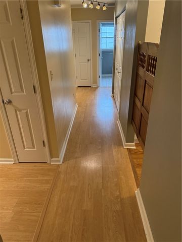 325 S Sandy Brook Way, Simpsonville, SC 29680