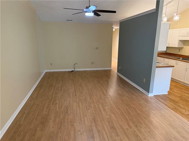 325 S Sandy Brook Way, Simpsonville, SC 29680