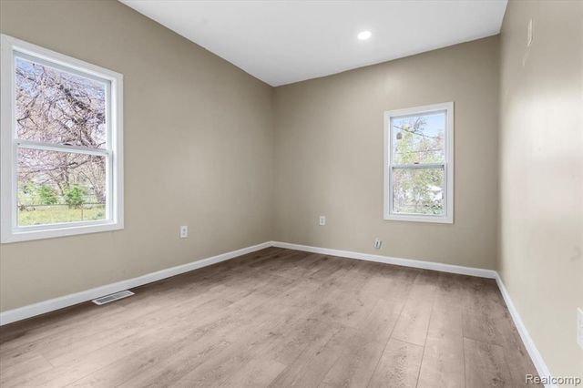 18030 Mackay Street, Detroit, MI 48234