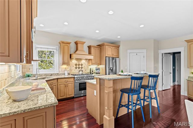 1611 Dearborn Drive, Warson Woods, MO 63122