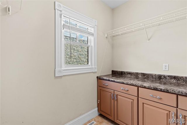 1611 Dearborn Drive, Warson Woods, MO 63122