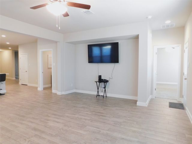 5230 Mountain View Drive, Krum, TX 76249