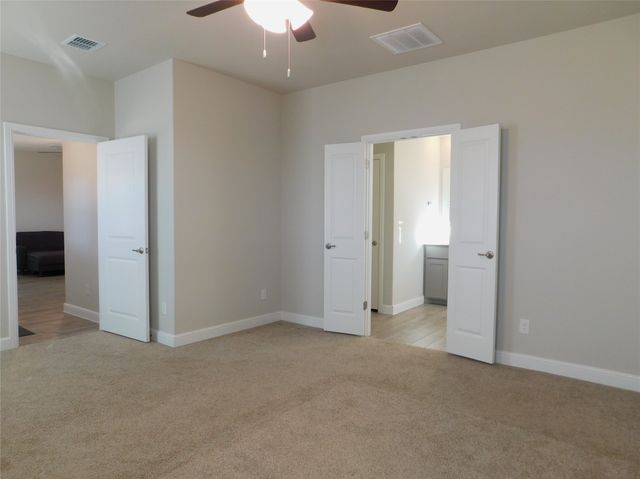 5230 Mountain View Drive, Krum, TX 76249