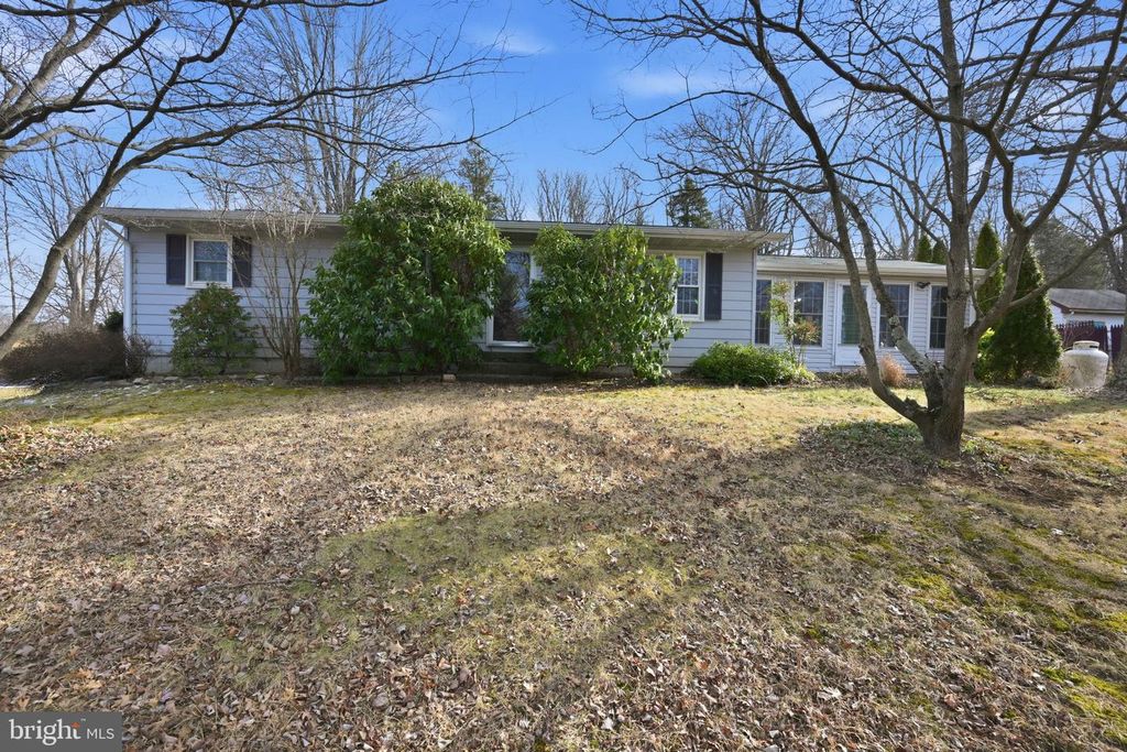 2133 MAYBERRY RD, Westminster, MD 21158