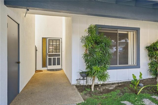 19432 Oak Crossing, Newhall, CA 91321