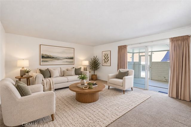 19432 Oak Crossing, Newhall, CA 91321