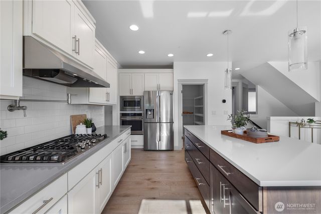 23433 3rd Avenue SE, Bothell, WA 98021