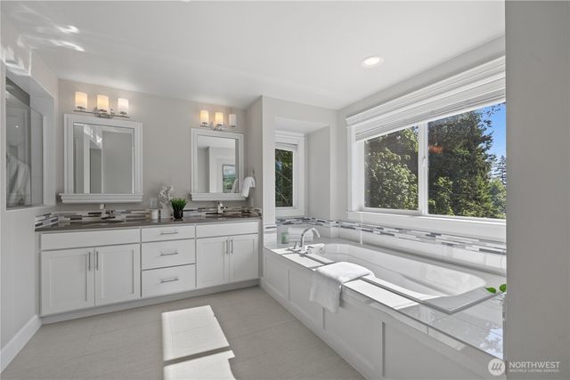 23433 3rd Avenue SE, Bothell, WA 98021