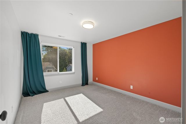 23433 3rd Avenue SE, Bothell, WA 98021