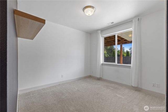 23433 3rd Avenue SE, Bothell, WA 98021
