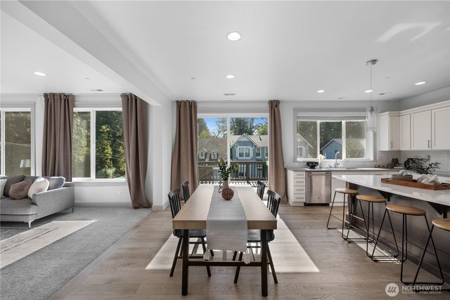23433 3rd Avenue SE, Bothell, WA 98021