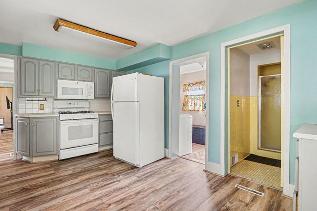 525 Main Street, Coopersville, MI 49404