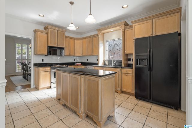 2557 MAGNOLIA PLACE, Birmingham, AL 35242