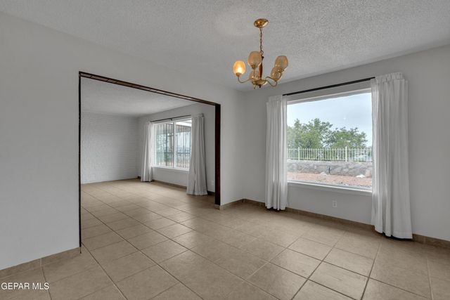337 Clairemont Road, El Paso, TX 79912