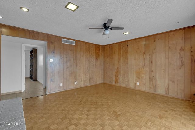 337 Clairemont Road, El Paso, TX 79912