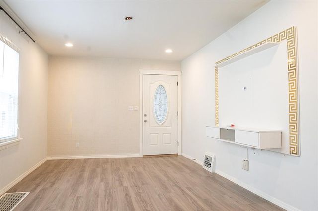 1127 E 29TH Street, Erie, PA 16504
