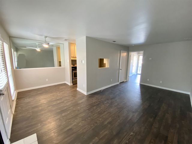 4502 Gaston Avenue 322, Dallas, TX 75246