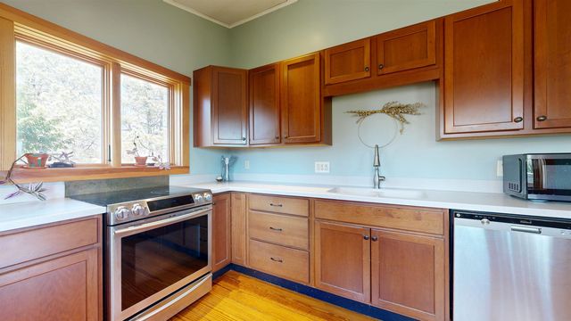 3 Muddy Dog Run, Westford, VT 05494