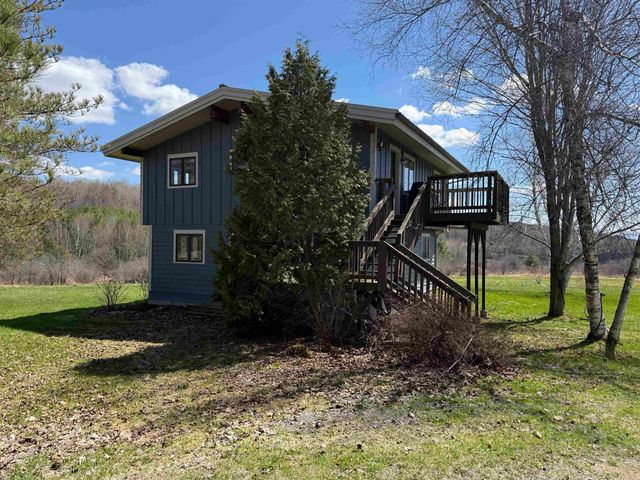 3 Muddy Dog Run, Westford, VT 05494