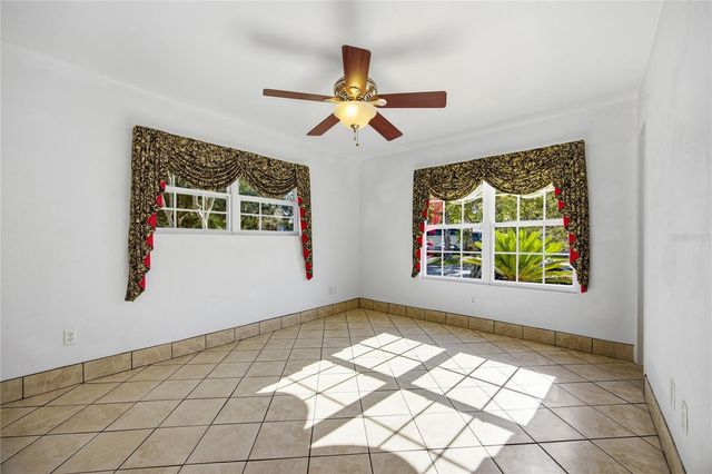 6517 NW 27TH STREET, Gainesville, FL 32653