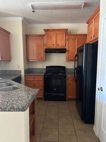 107 Oak Park Drive 0, Clute, TX 77531