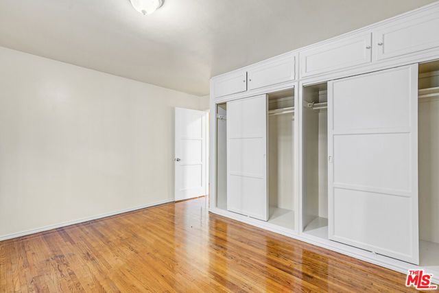 3725 S Victoria Avenue, Los Angeles, CA 90016