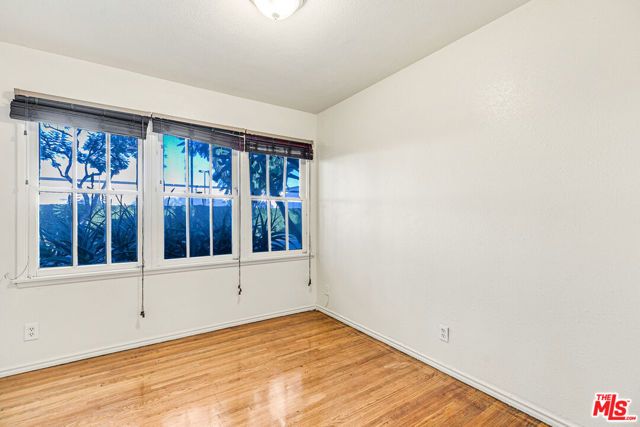 3725 S Victoria Avenue, Los Angeles, CA 90016