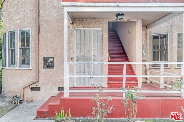 3725 S Victoria Avenue, Los Angeles, CA 90016