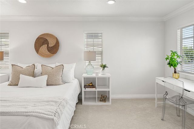 302 Turtle Bay Ln, Costa Mesa, CA 92627
