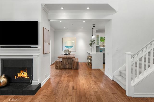 302 Turtle Bay Ln, Costa Mesa, CA 92627