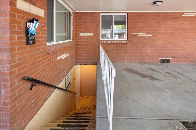 8735 W 54th Place, Arvada, CO 80002
