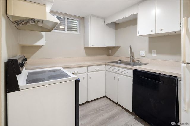 8735 W 54th Place, Arvada, CO 80002