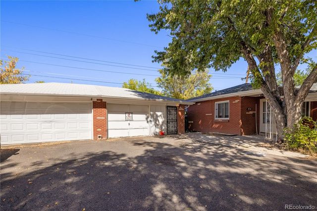 8735 W 54th Place, Arvada, CO 80002